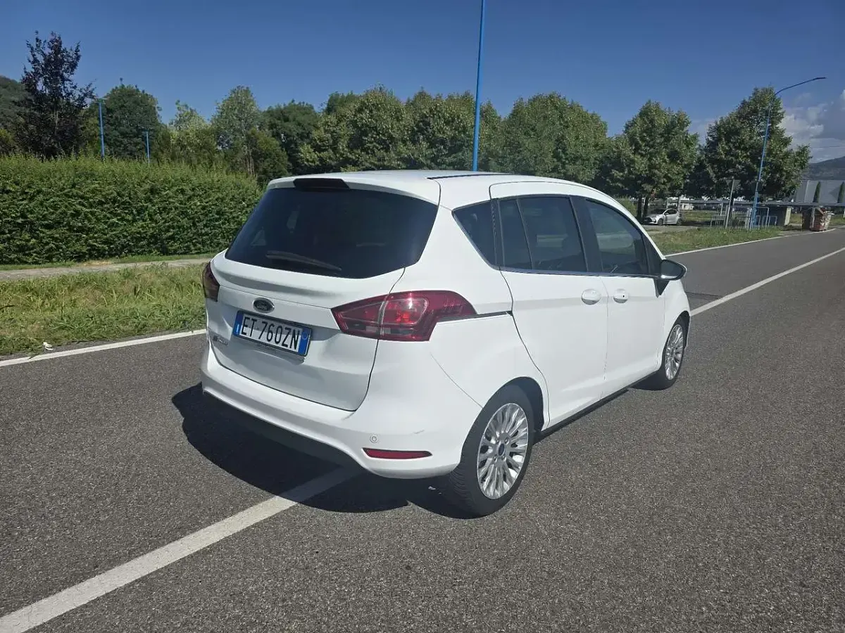 Usata Ford B-MAX Titanium 75 CV (55 kW) 2015 Other Monovolume