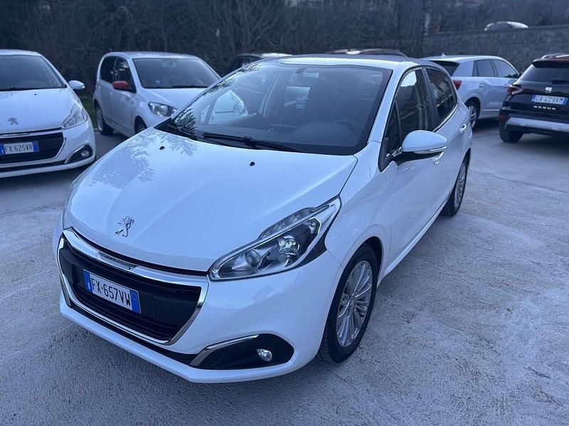Usata Peugeot 208 Allure 99 CV (72 kW) 2018 Other Utilitaria