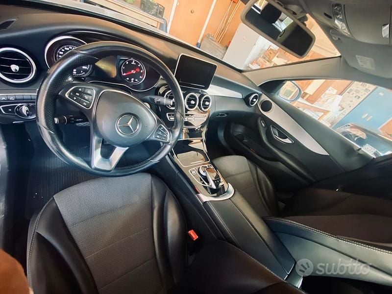 Usata Mercedes C220 Premium 170 CV (125 kW) 2017 Grigio Station wagon