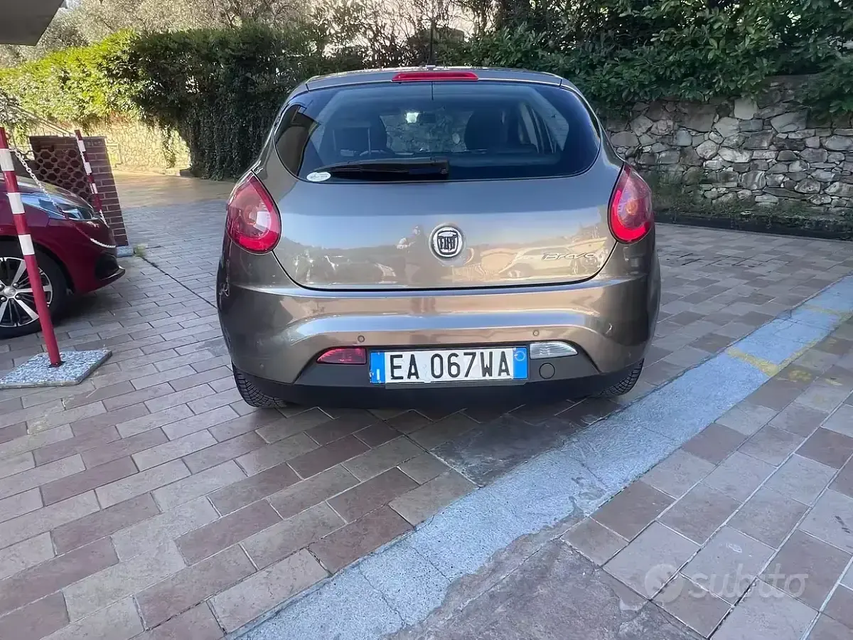 Usata Fiat Bravo Emotion 105 CV (77 kW) 2010 Grigio Utilitaria