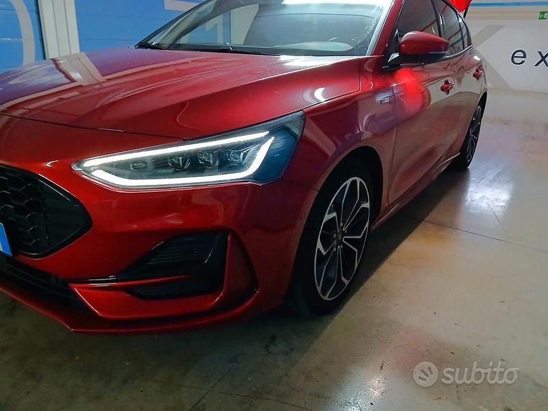 Usata Ford Focus ST-Line X 125 CV (91 kW) 2023 Rosso Berlina