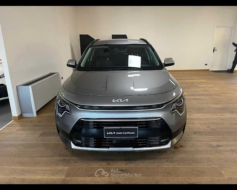 Usata Kia Niro Style 105 CV (77 kW) 2023 Argento SUV