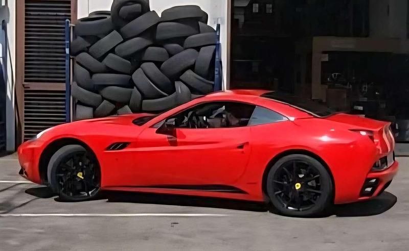 Usata Ferrari California 460 CV (338 kW) 2010 Cabrio