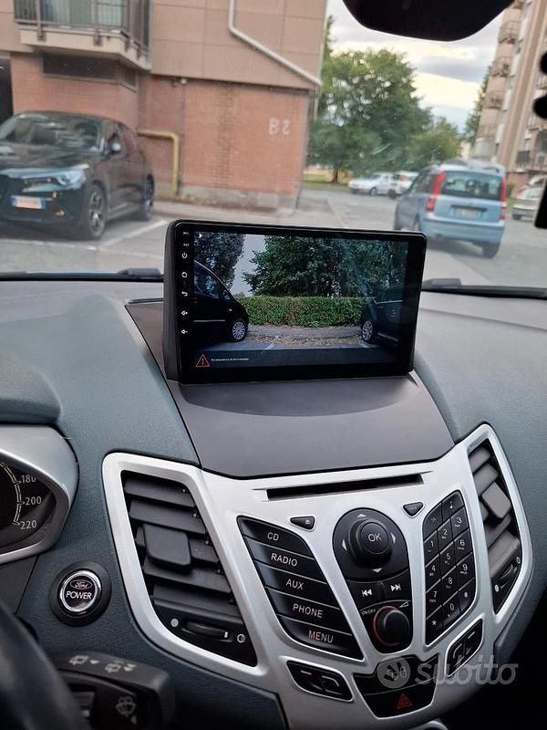 Usata Ford Fiesta 2010 Blu Utilitaria