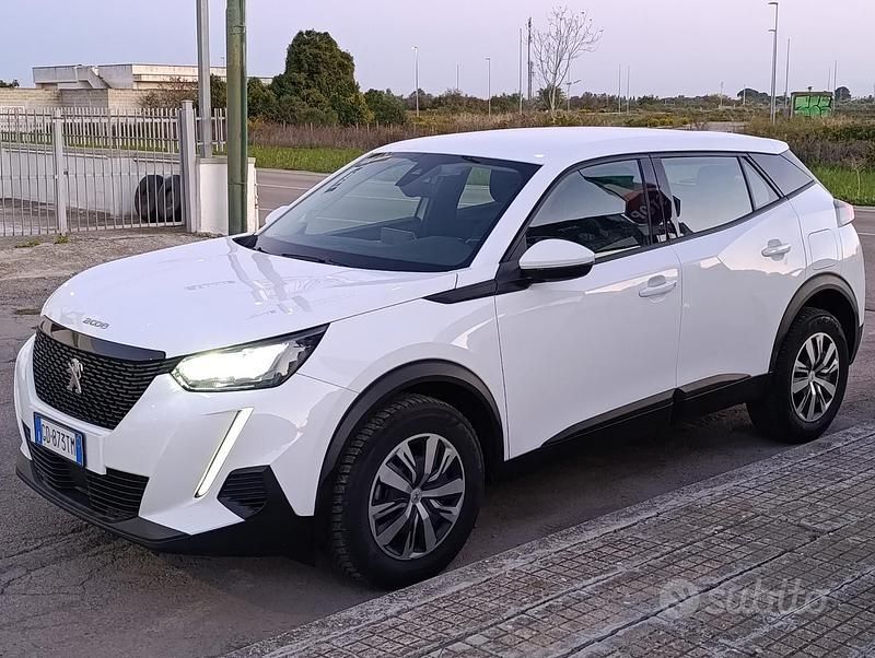 Usata Peugeot 2008 Peugeot Sport Engineered 110 CV (80 kW) 2020 Bianco SUV