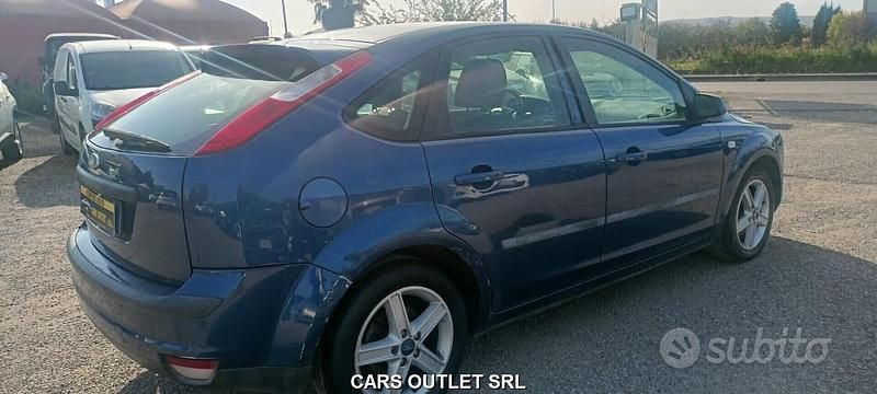 Usata Ford Focus 90 CV (66 kW) 2007 Blu Berlina