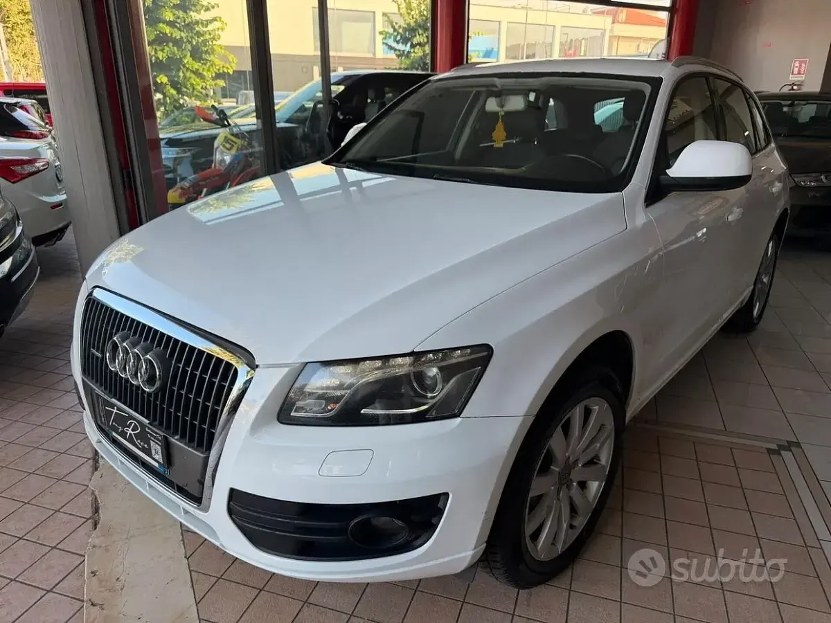 Usata Audi Q5 Advanced 170 CV (125 kW) 2011 Bianco SUV
