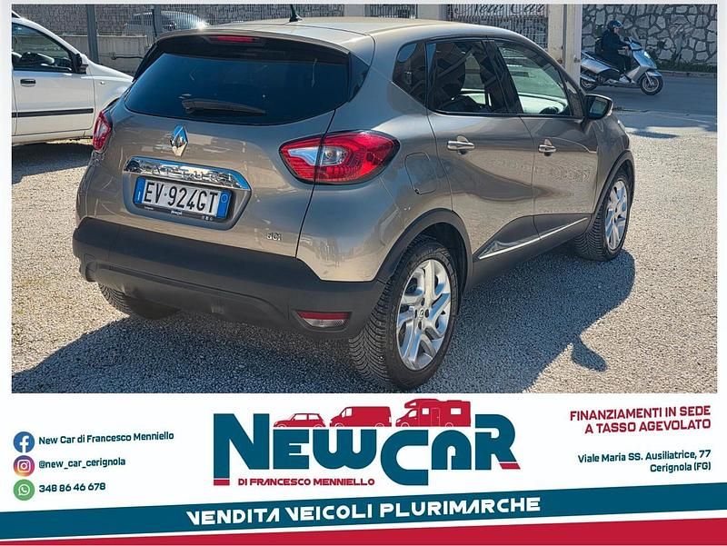 Usata Renault Captur 89 CV (65 kW) 2015 Grigio SUV