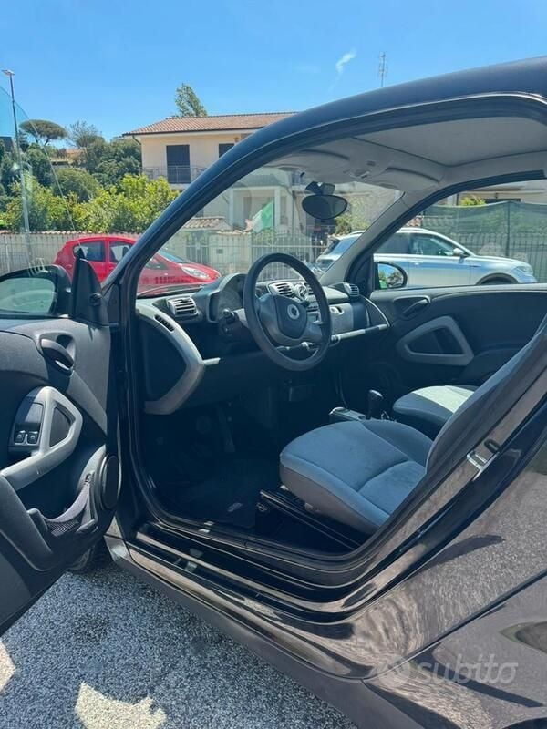 Begagnad Smart ForTwo Coupé Pure 71 HK (52 kW) 2009 Svart Sportkupé