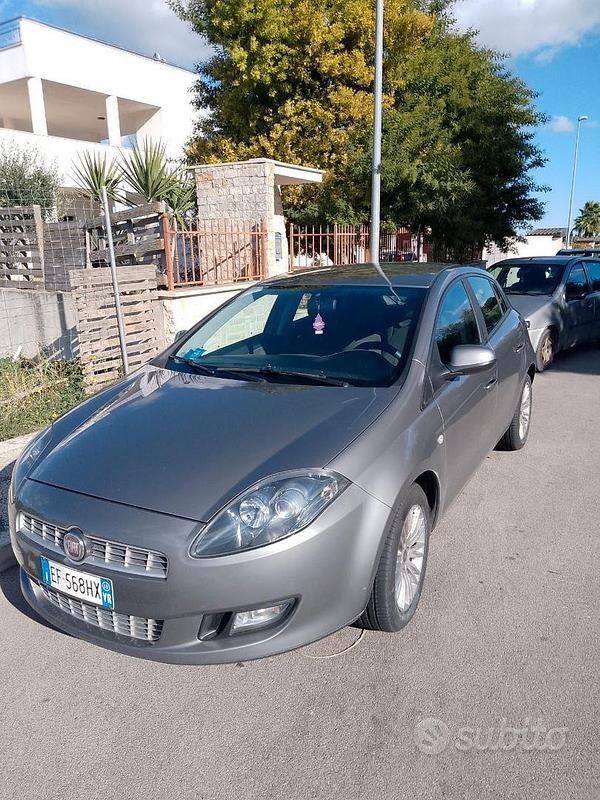 Usata Fiat Bravo 105 CV (77 kW) 2010 Utilitaria