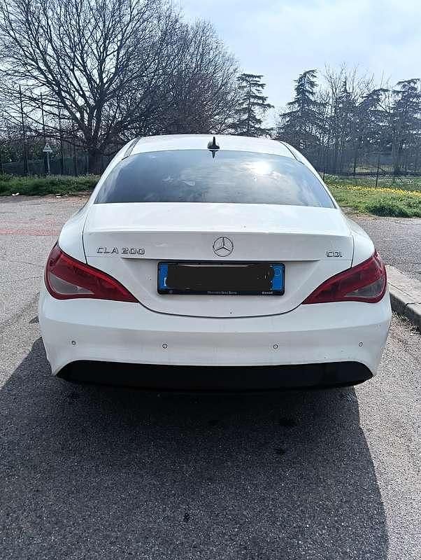 Usata Mercedes CLA200 Executive 136 CV (100 kW) 2013 Bianco Berlina