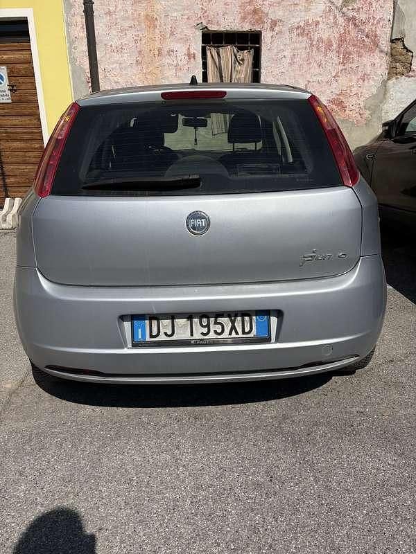 Usata Fiat Grande Punto Active 65 CV (47 kW) 2007 Utilitaria