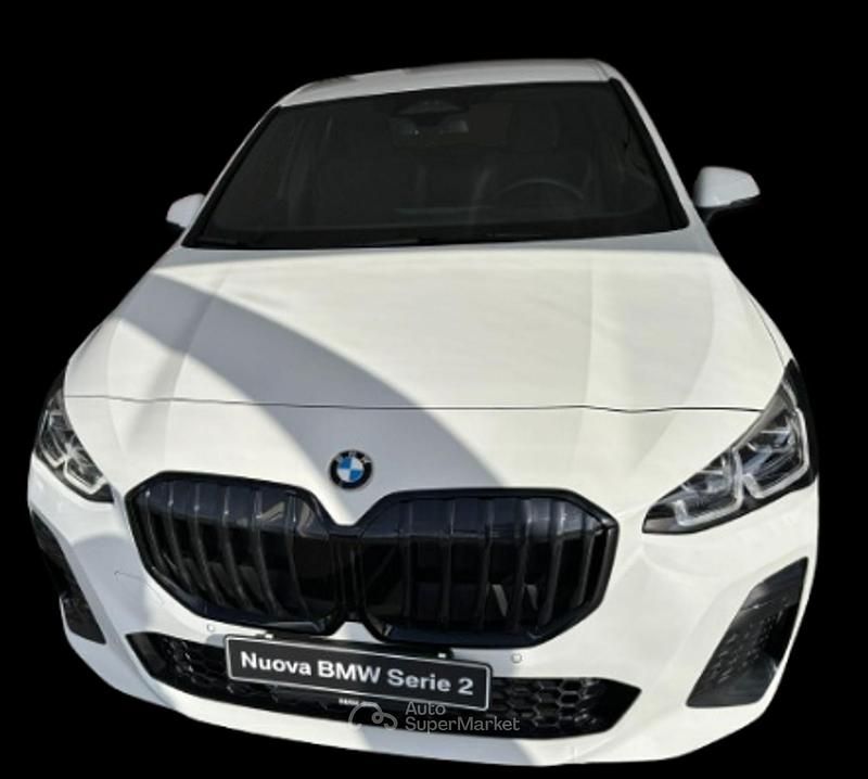 Usata BMW 218 150 CV (110 kW) 2025 Bianco Station wagon