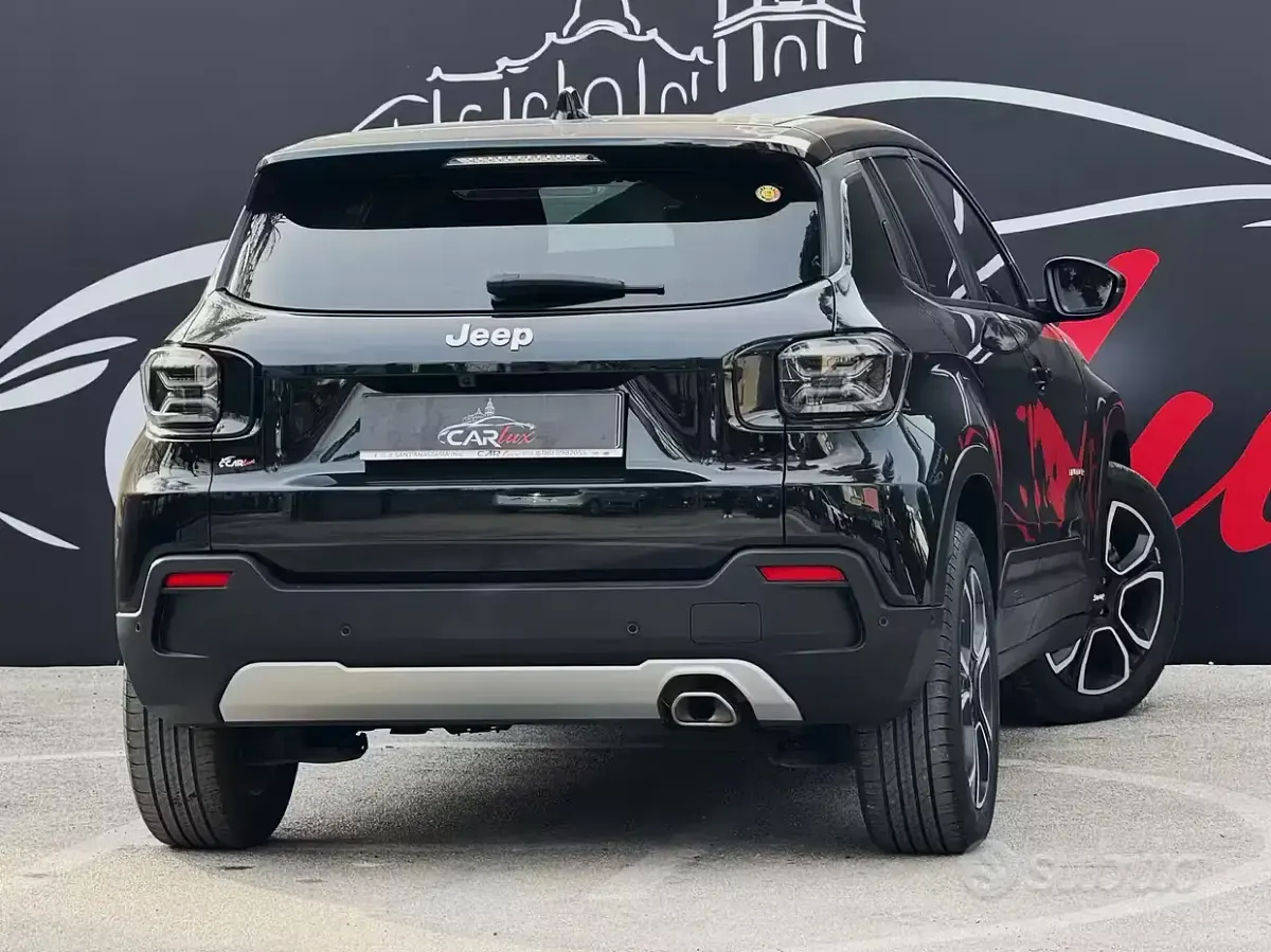 Usata Jeep Avenger Summit 101 CV (74 kW) 2023 Nero SUV