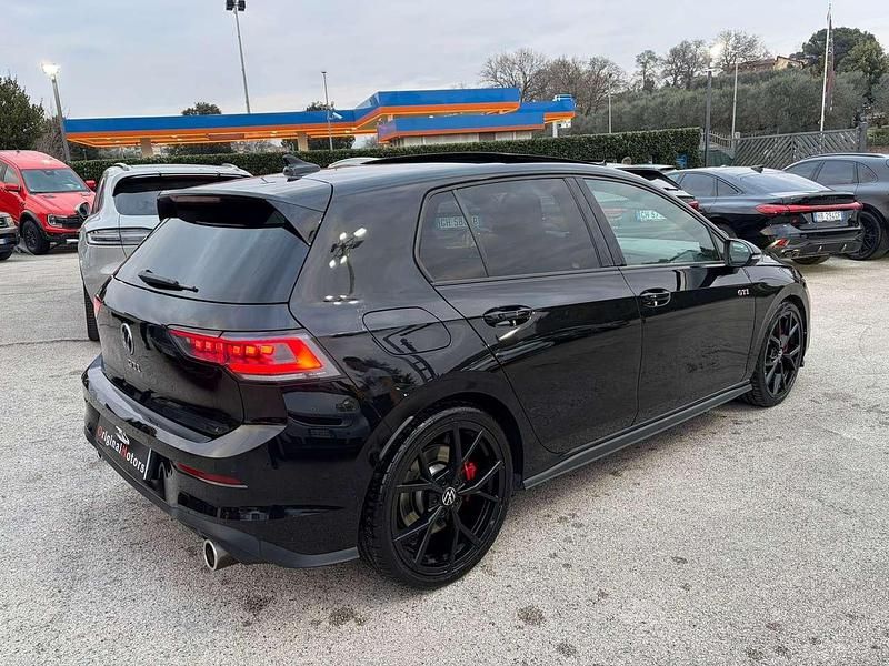 Usado VW Golf VIII GTI 265 CV (194 kW) 2025 Negro Berlina