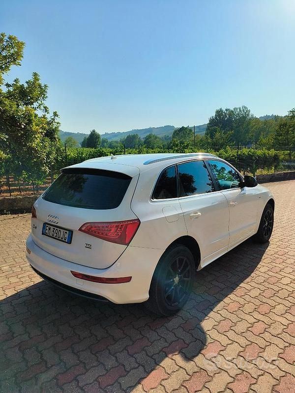 Usata Audi Q5 150 CV (110 kW) 2012 Bianco SUV