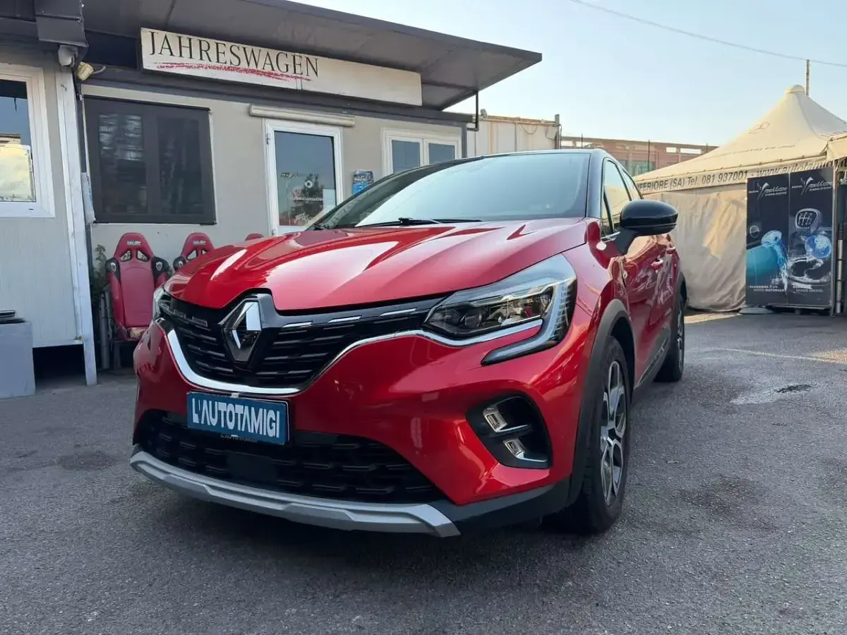 Usata Renault Captur Intens 159 CV (116 kW) 2021 Rosso SUV