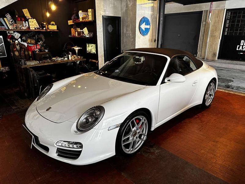 Usata Porsche 911 Carrera 4S Cabriolet 385 CV (283 kW) 2009 Bianco Cabrio