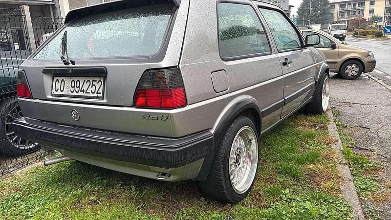 Usata VW Golf II 73 CV (53 kW) 1988 Grigio Utilitaria