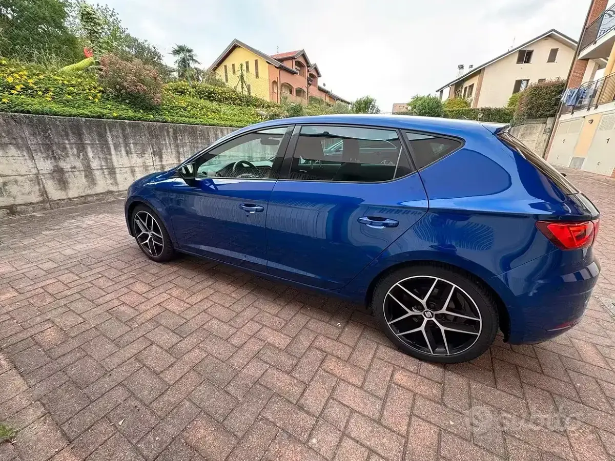 Usata Seat Leon FR 184 CV (135 kW) 2017 Blu Berlina