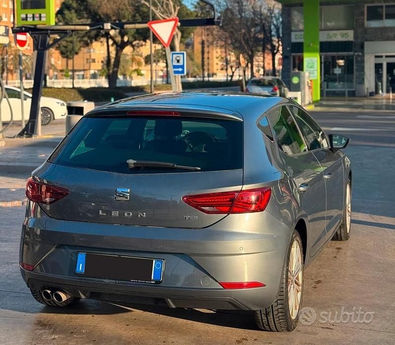Usata Seat Leon XCELLENCE 150 CV (110 kW) 2017 Grigio Berlina