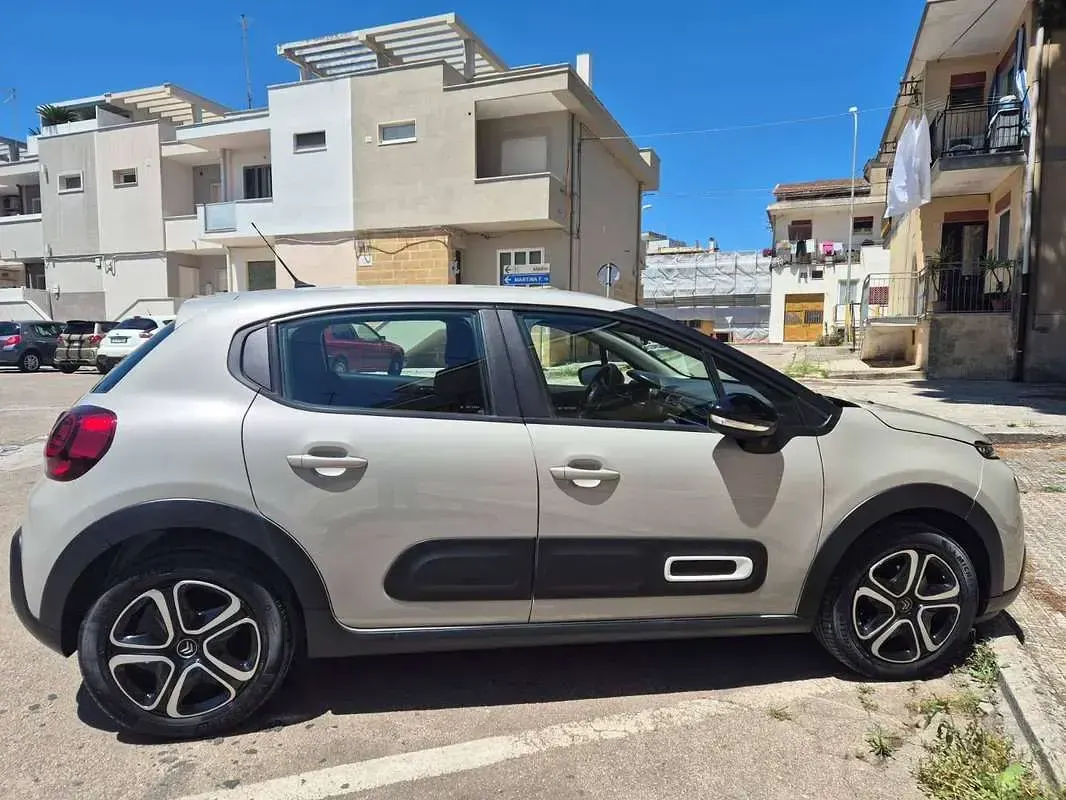 Usata Citroën C3 PureTech 83 CV (61 kW) 2024 Beige Berlina