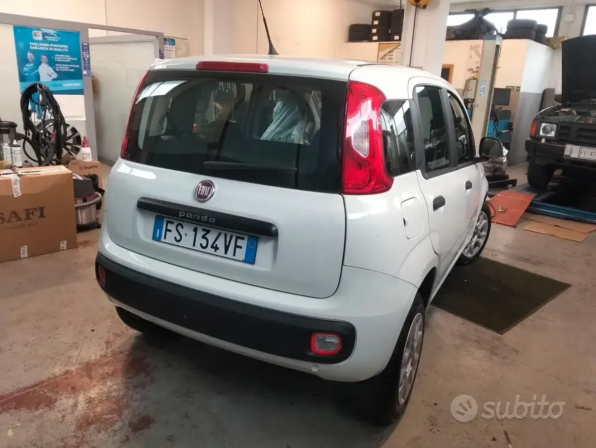 Usata Fiat Panda Lounge 80 CV (58 kW) 2018 Bianco Utilitaria
