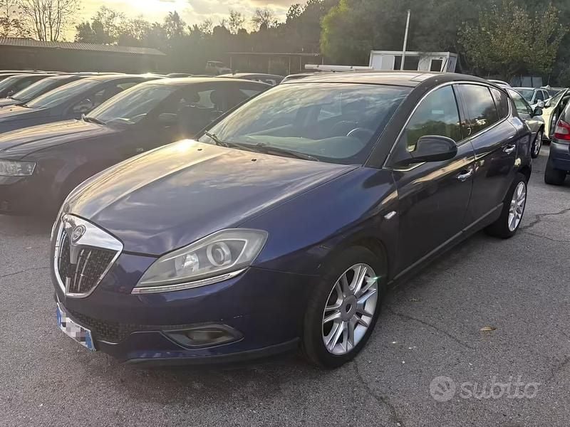 Usata Lancia Delta 119 CV (87 kW) 2009 Viola Utilitaria