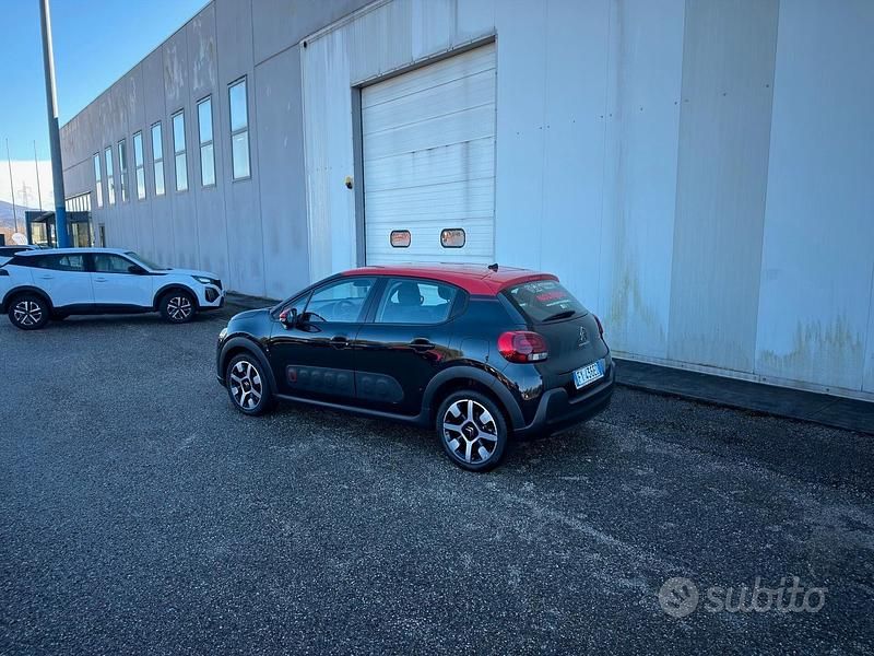 Usata Citroën C3 PureTech 110 CV (80 kW) 2019 Night black Utilitaria