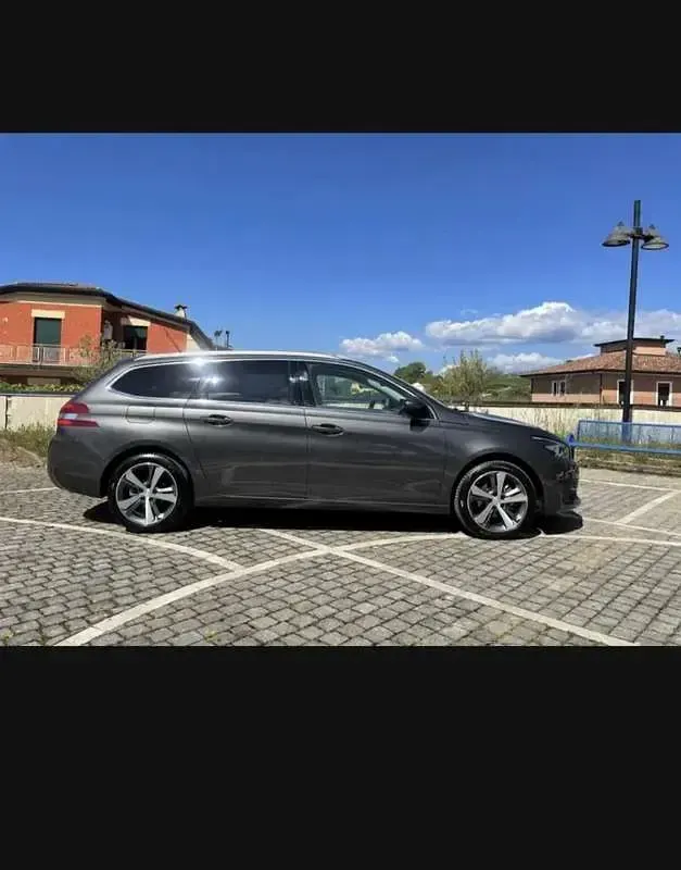 Usata Peugeot 308 SW Active 131 CV (96 kW) 2019 Station wagon