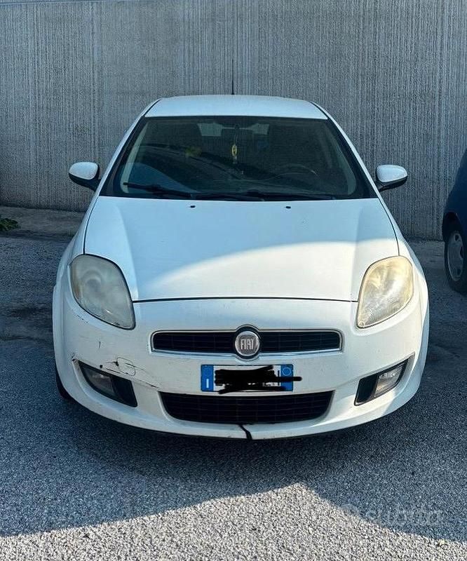 Usata Fiat Bravo 120 CV (88 kW) 2011 Bianco Utilitaria
