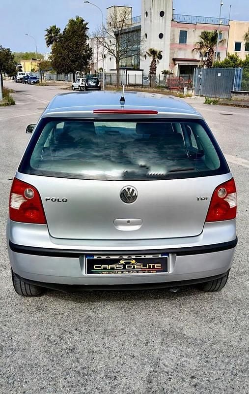 Usata VW Polo 75 CV (55 kW) 2005 Grigio Utilitaria