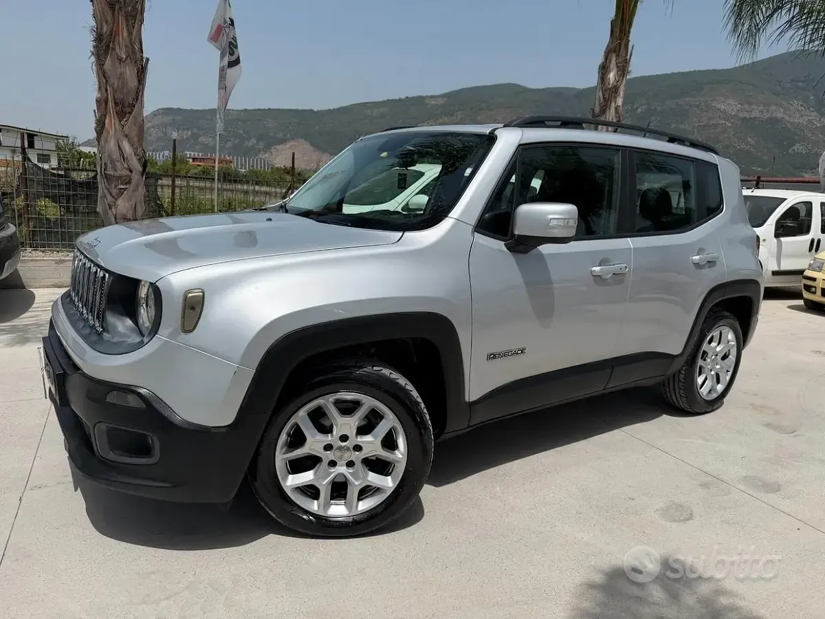 Usata Jeep Renegade 120 CV (88 kW) 2015 Grigio SUV