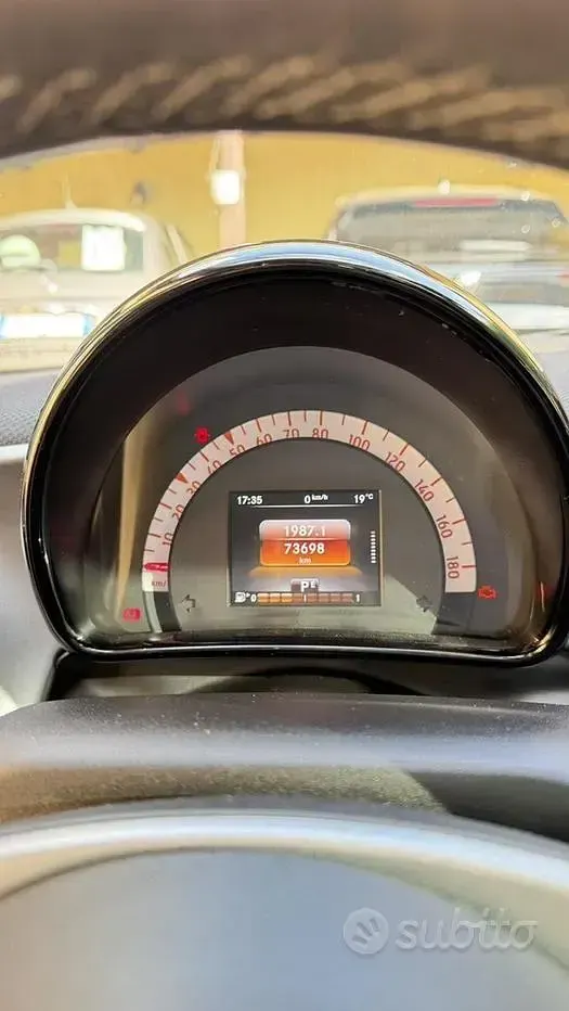 Usata Smart ForFour 90 CV (66 kW) 2018 Grigio Utilitaria