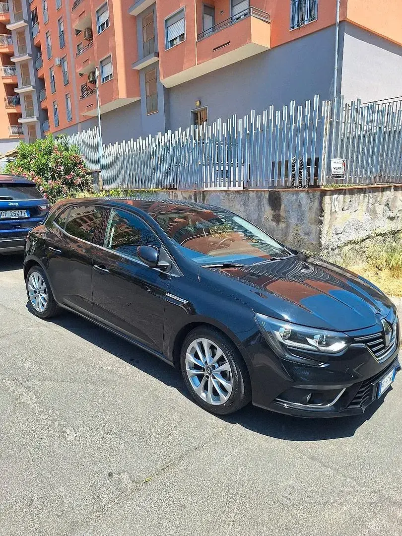 Usata Renault Mégane Intens 110 CV (80 kW) 2016 Nero Berlina