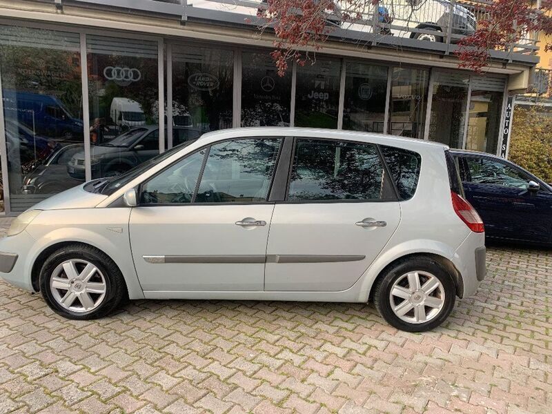 Usato 2004 Renault Scénic II 1.9 Diesel 120 CV (1.500 €)