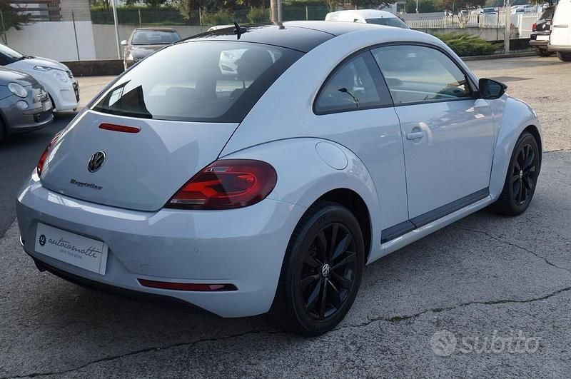 Usata VW Beetle Design 110 CV (80 kW) 2017 Bianco Utilitaria