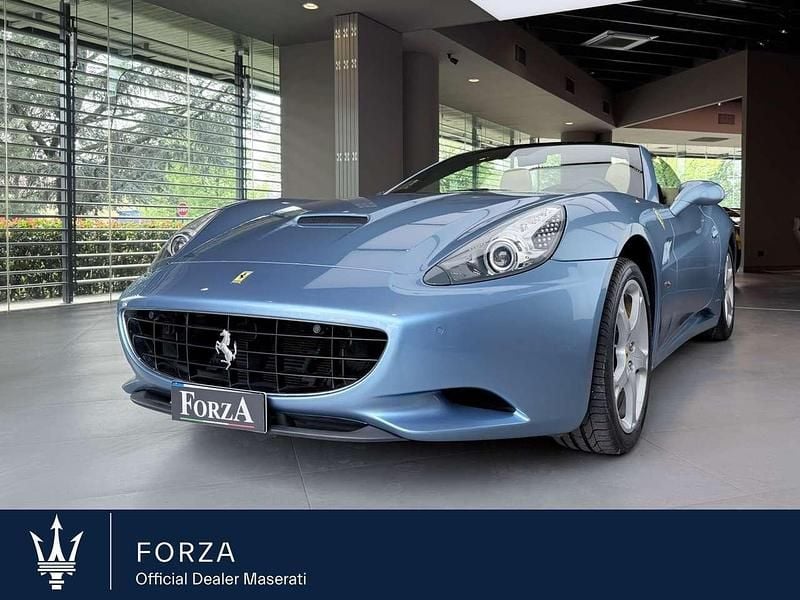 Usata Ferrari California 490 CV (360 kW) 2010 Colore speciale Cabrio