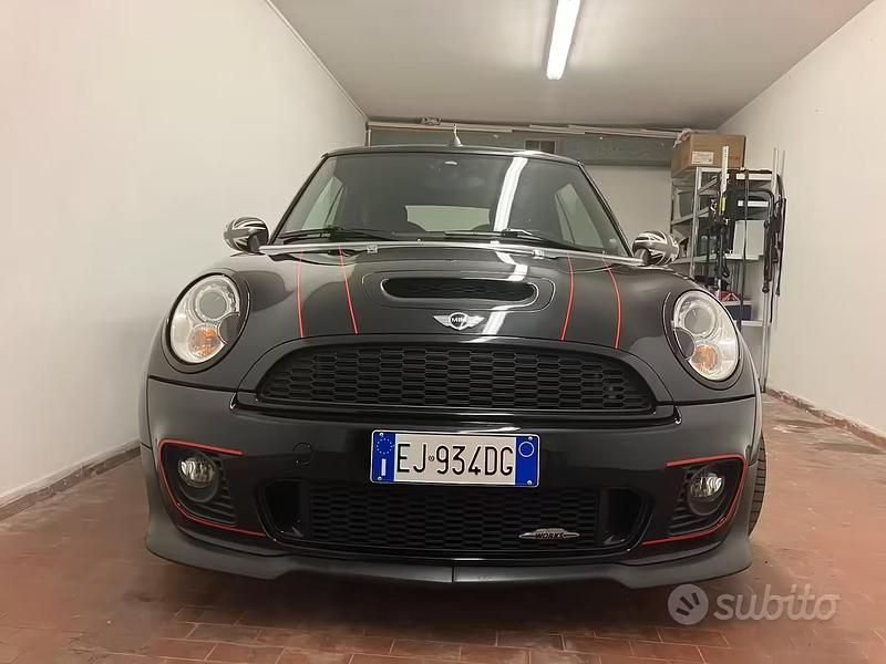 Usata Mini John Cooper Works Cabriolet 211 CV (155 kW) 2011 Nero Cabrio