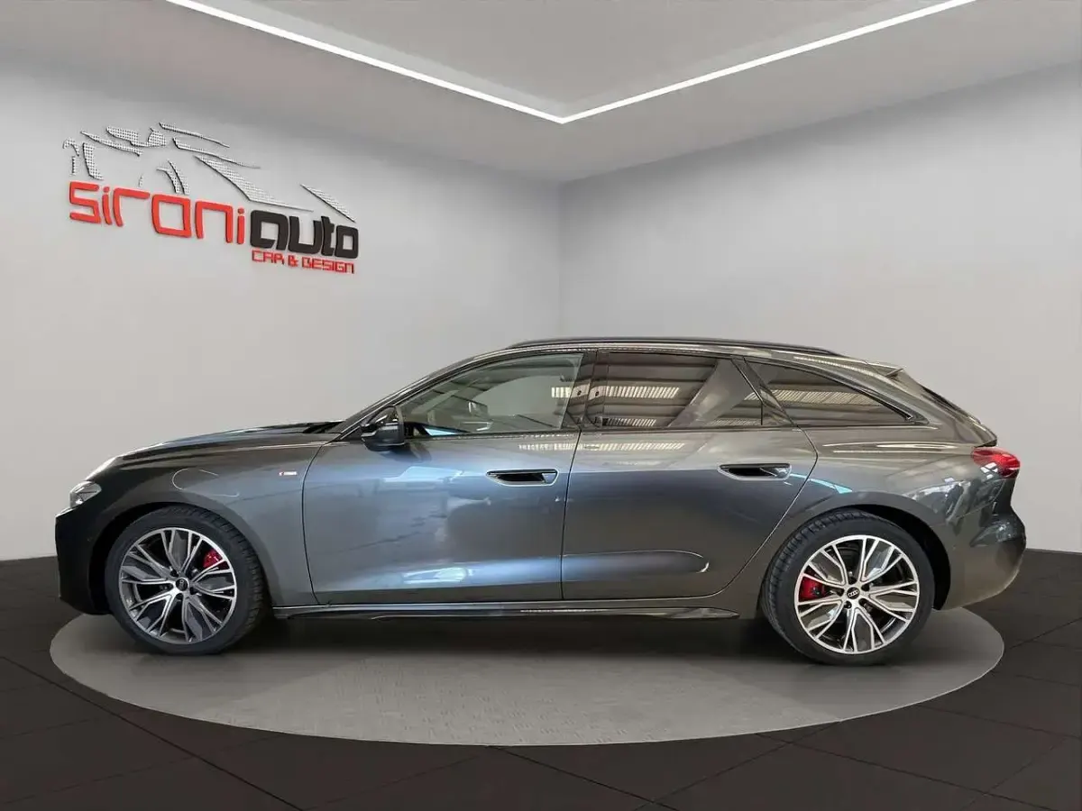Nuova Audi A5 S-Line 204 CV (150 kW) 2025 Nero mito metallizzato Station wagon