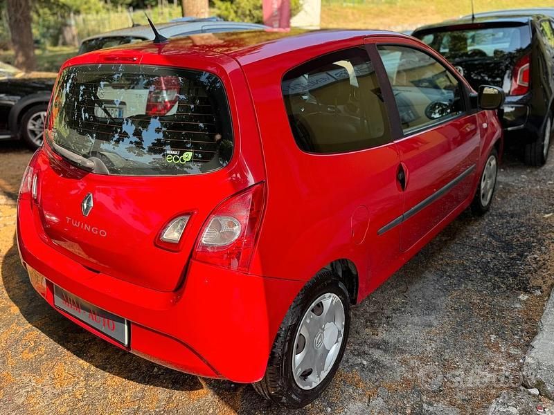 Usata Renault Twingo 75 CV (55 kW) 2013 Rosso Utilitaria