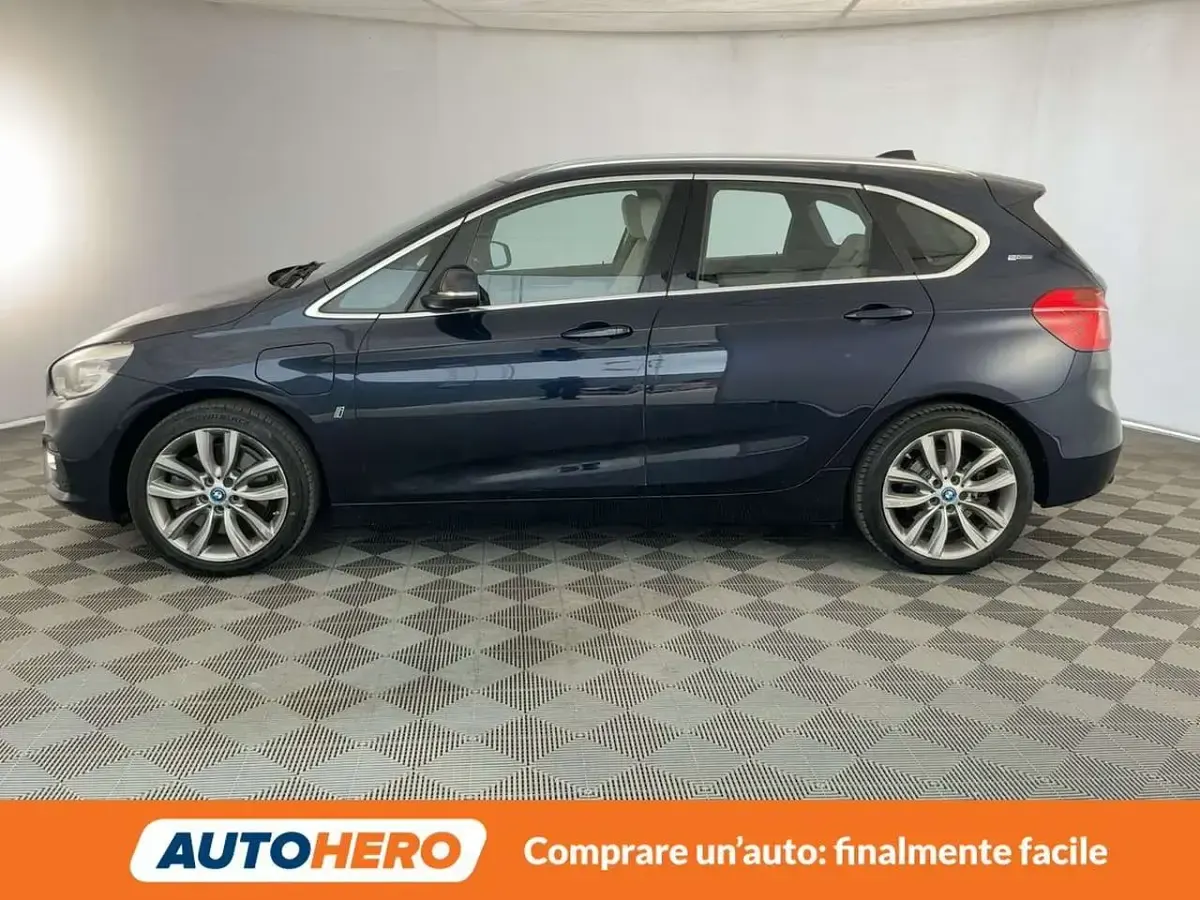 Usata BMW 225 Active Tourer Luxury Line 136 CV (100 kW) 2017 Blu/azzurro Monovolume