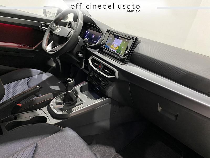 Usata Seat Ibiza FR 95 CV (69 kW) 2024 Grigio graphene Berlina