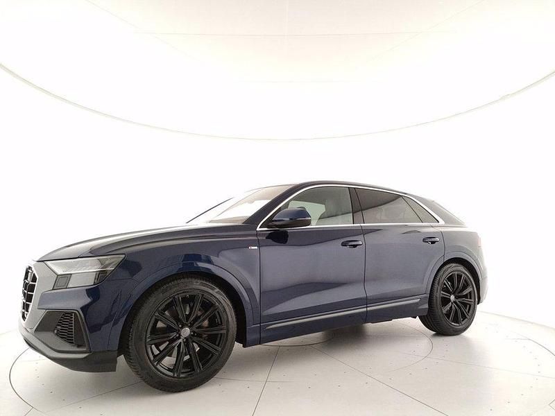 Usata Audi Q8 Sport 340 CV (250 kW) 2020 Blu navarra metallizzato SUV