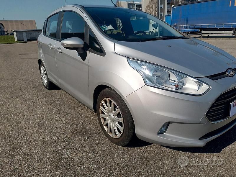 Usata Ford B-MAX 100 CV (73 kW) 2013 Grigio Monovolume