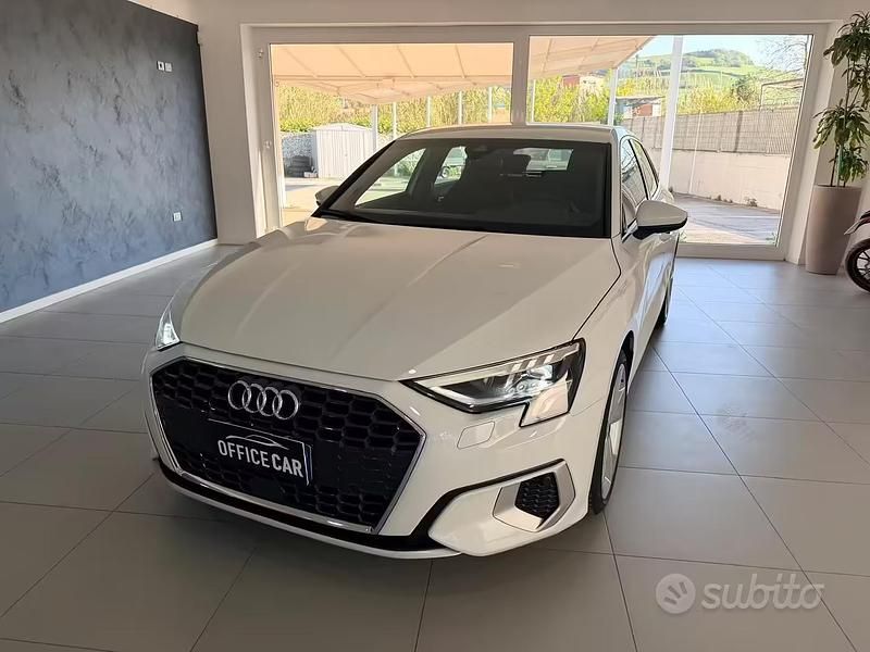 Usata Audi A3 Advanced 131 CV (96 kW) 2021 Bianco Berlina