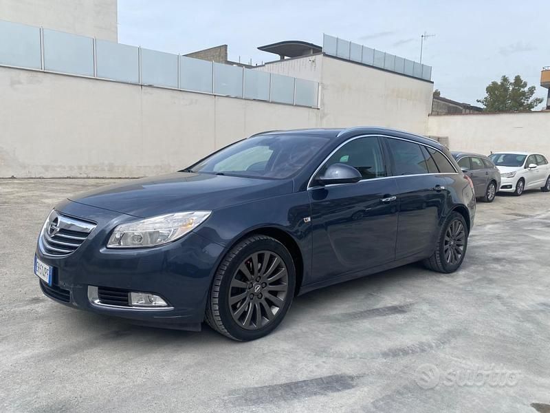 Usata Opel Insignia Cosmo 160 CV (117 kW) 2011 Grigio Station wagon