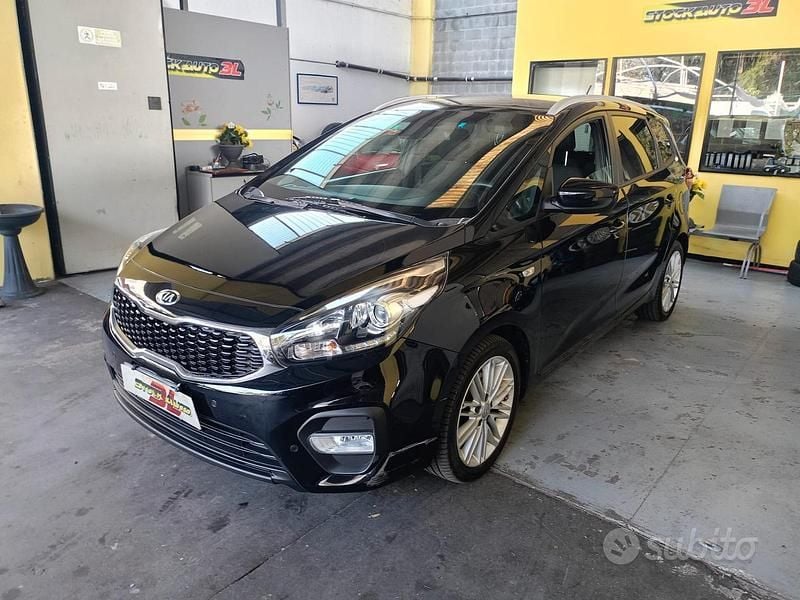 Usata Kia Carens 115 CV (84 kW) 2017 Nero Monovolume
