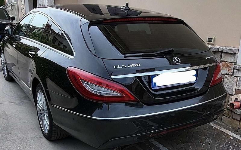 Usata Mercedes CLS250 Shooting Brake Premium 204 CV (150 kW) 2015 Nero Station wagon