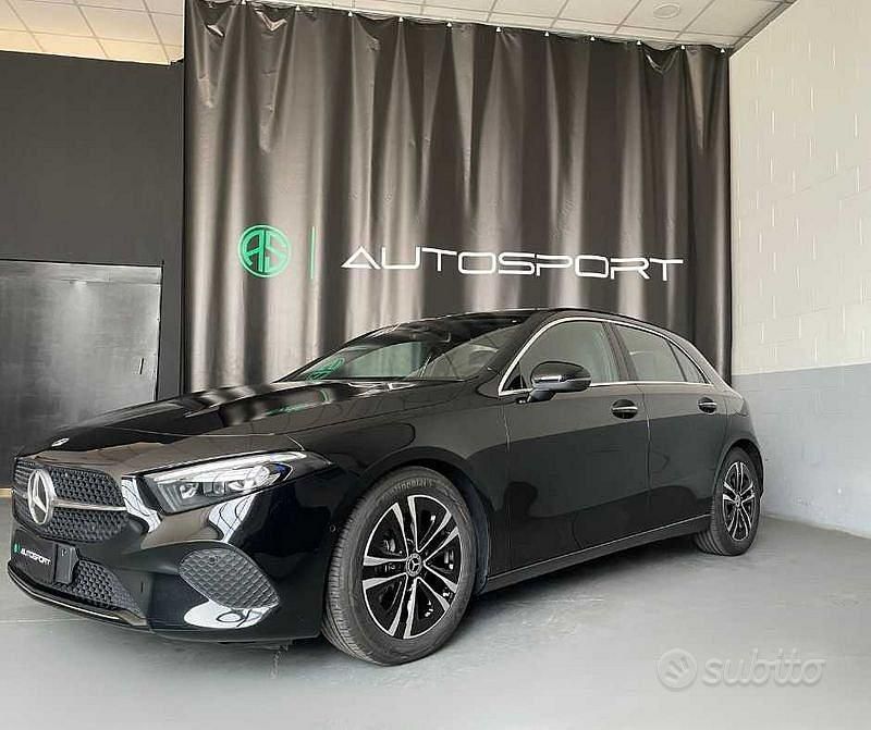 Usata Mercedes A180 Advanced Plus 116 CV (85 kW) 2023 Nero Berlina